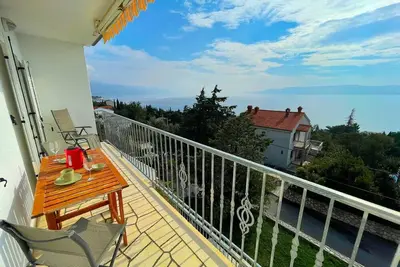 Image de Appartement de vacances Novi Vinodolski pour 1 - 6 personnes avec 2 chambres à coucher - Appartement