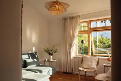 Image de Country house: garden, fireplace, for families & friends