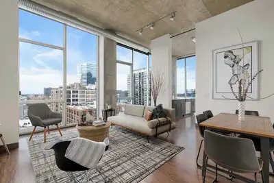 Image de Unbeatable Top Floor: Views, Central, Modern