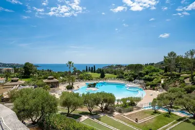Image de Joli appartement pour 6 personnes avec piscine, climatisation, Wifi et terrasse