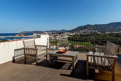Sant Genís 19 – penthouse avec terrasse et vue