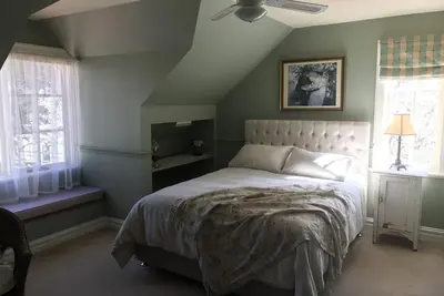 Image de Charming Accomadation $190 x 2 guests in Queen room & ensuite & balconey