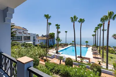Image de Appartement 'La Perla de Marakech 14' près de la plage avec vue sur mer, piscine et Wi-Fi.