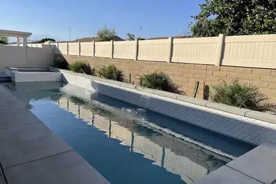 Image de New Pool/Spa/Firepit/Golf Built 2022 #31116 4br