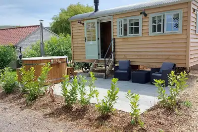 Image de Acorn, romantic, with hot tub in Bleadon