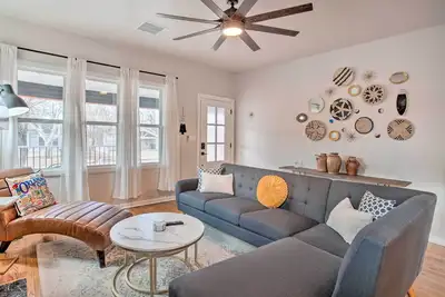 Image de Charming Downtown Home w/ Updated Interior!