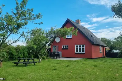 Image de Charming vacation home with 3 bedrooms, 2 bathrooms and oven