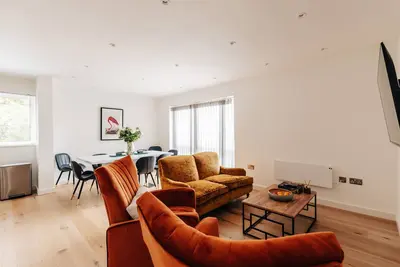 Image de Spacious 2 Bed Apt with Stunning Views of Bath