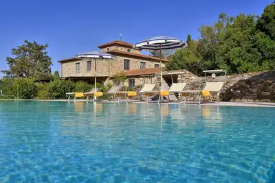 Grande villa avec piscine chauffée, climatisation, Wi-Fi, barbecue, 22 pers