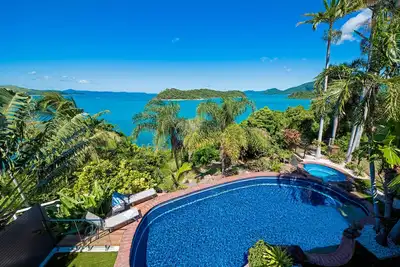 Image de Luxury surrounded by abundant natural beauty, amazing ocean views.