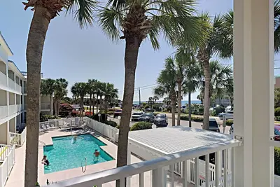 Image de Grand Caribbean (Destin) #210 East | Across from Beach + View
