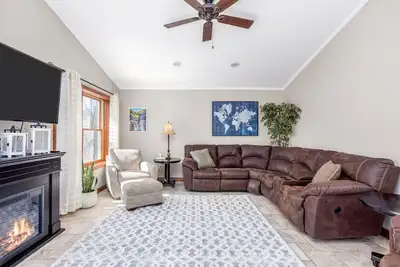 Image de 3 Bdrm Home w Game Room. Just minutes from Wgi & Wine Trail.