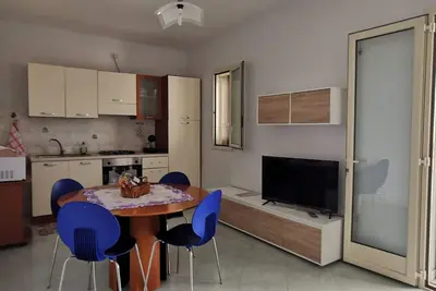 Detached villa 700m from the beach