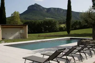 Image de Magnifique Mas en pierres avec piscine au sud de la DrĂ´me