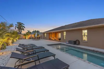 Image de Sunshine Manor | Saltwater Pool + Electric Bikes!
