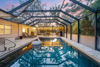 Image de Roselawn St | Private Pool, Covered Patio + Fire Pit!