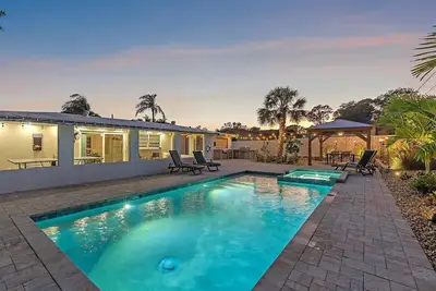Image de The Airy Bungalow | Outdoor Oasis w/ Private Pool + Outdoor Kitchen!