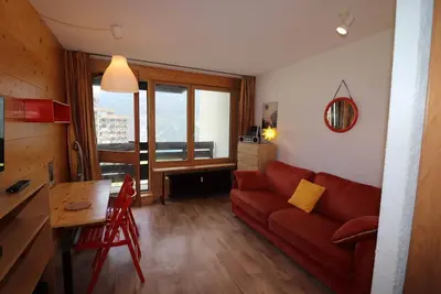 Image de 200m du centre station, 4ème étage, vue dégagée, balcon, télévision, casier à ski, 19m², Tignes