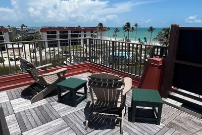 Image de Luxurious Penthouse condo @ Pointe Santo with magnificent ocean and garden views