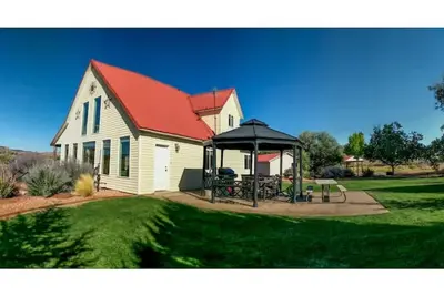 Image de Homestead Hideaway- Spacious Home Central to Zion, Grand Canyon, Bryce & More!