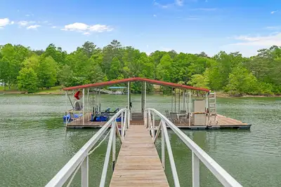Image de Fawn Hideaway: 3  Br, 2  Ba House in Double Springs, Sleeps 9
