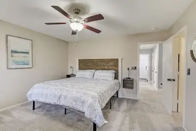 Image de Henderson a Home Away from Home