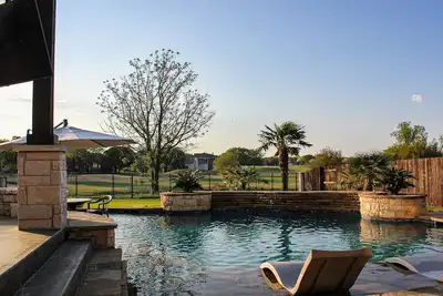 Image de Large house minutes from Kalahari, Cota, and other Austin fun!