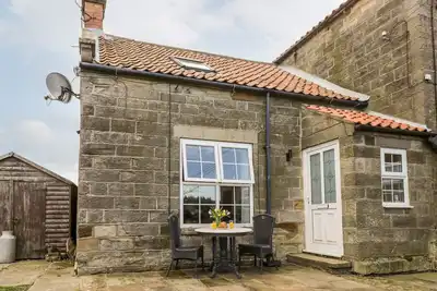 Image de Hawthorn Dale Cottage, romantic, character holiday cottage in Whitby