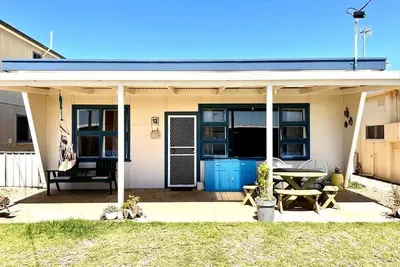 Image de Relax and recharge, frolic and fish in Tumby Bay