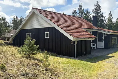 Cozy vacation home with 2 bedrooms, 1 bathroom, whirlpool and sauna