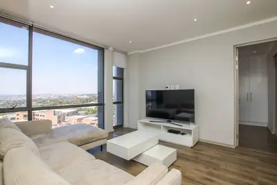 Sandton Smart Apartment Eleven