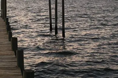 Image de 7 Br Bayfront, Pet Friendly Ground Level with Private Dock