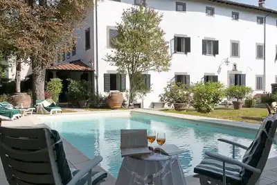 Image de 1800 Tuscan villa - walking distance from a pretty village