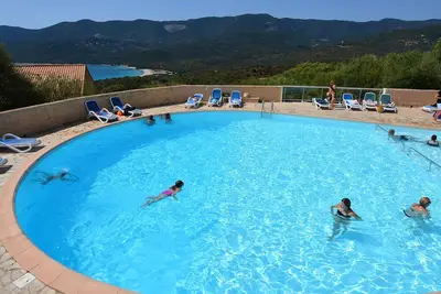 Image de Appartement à Serra-di-Ferro avec Vue