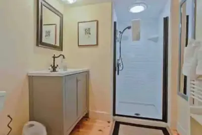 Image de Maple Suite- Private Ground Floor Apartment in front of Smith College