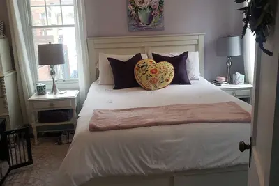 Image de Executive Living/Reverse Snowbirds Renovated Beautifully Village of East Aurora