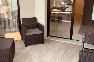 Image de Appartement tout confort-Très calme vacances scolaires-10mn plages