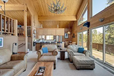 Image de Centrally Located and Dog Friendly! - Home #36 by Bear Valley Vacation Rentals