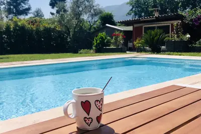 Image de Cottage avec piscine entre mer et montagne