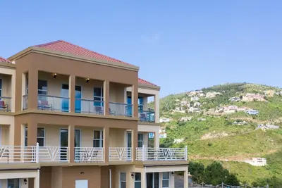 Image de Panoramic View-City View Luxury Villa 4