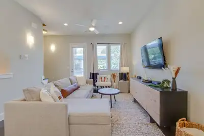 Image de City Chic-Private Rooftop-Mins To Downtown