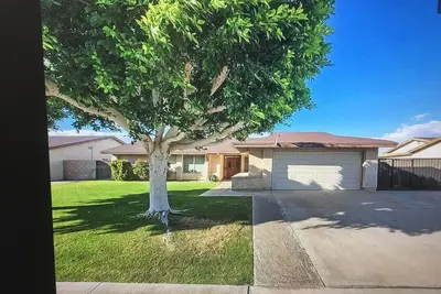 Image de Located in Indio Home to Concerts and Festivals