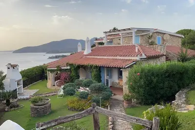 Image de Luxury villa with pool and breathtaking views