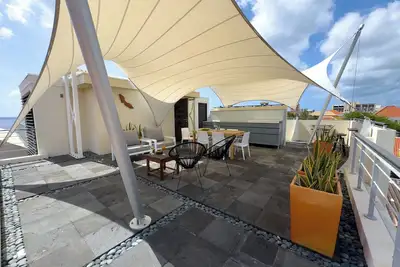 Image de Amazing 270° Rooftop View penthouse Apt Pietermaai