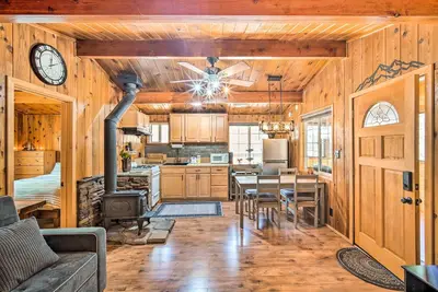 Image de Quiet Big Bear Area Cabin Near Lake & Trails!