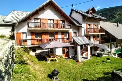 Image de À 5 minutes du domaine des Sybelles! Appartement tout équipé avec vue.
