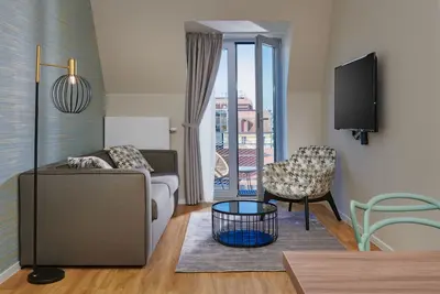 Image de Vn17 Rooftop Suites by Adrez Living