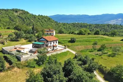 Image de Apartment Mirella for 6 Persons in Central Istria