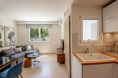 Image de Luxury apartment Marine view