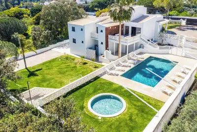 Image de Villa Horizon Grande - Stunning Luxury villa great location sleeps 16
